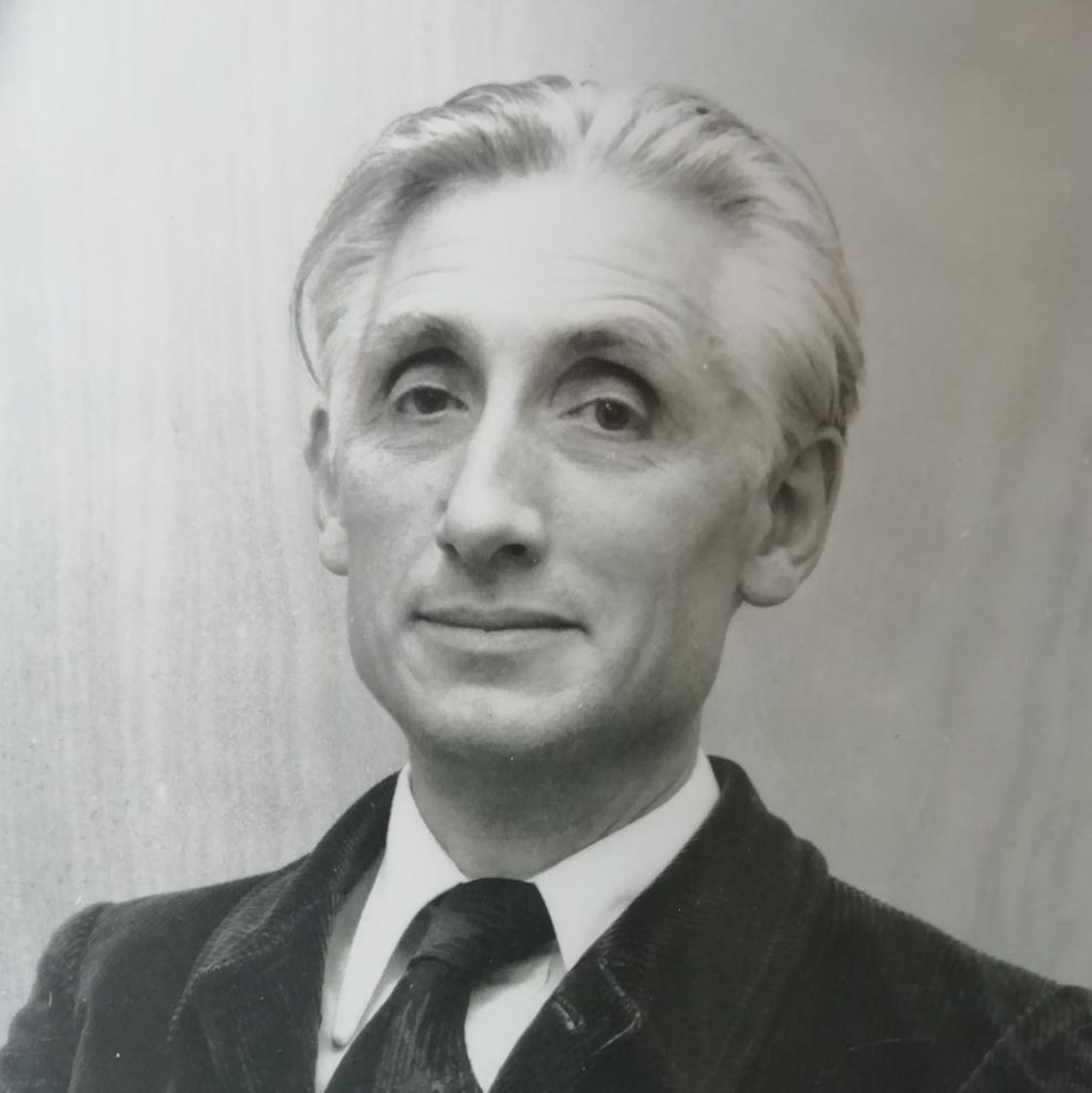 Henri Charnier, le « trublion trublionnant » (1966-1991)