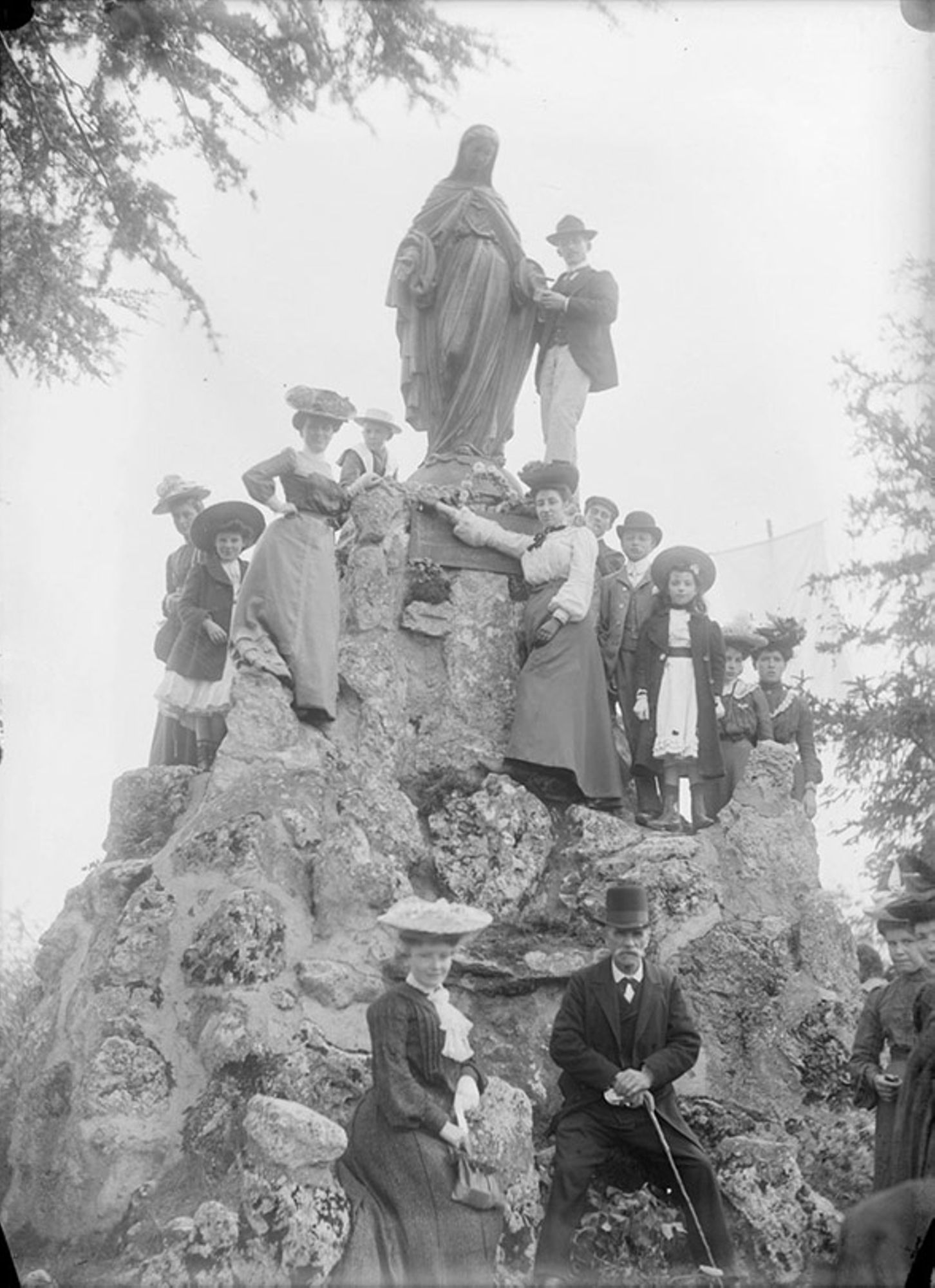 Mont des Elus, Mézières-lez-Cléry, vers 1900-1920