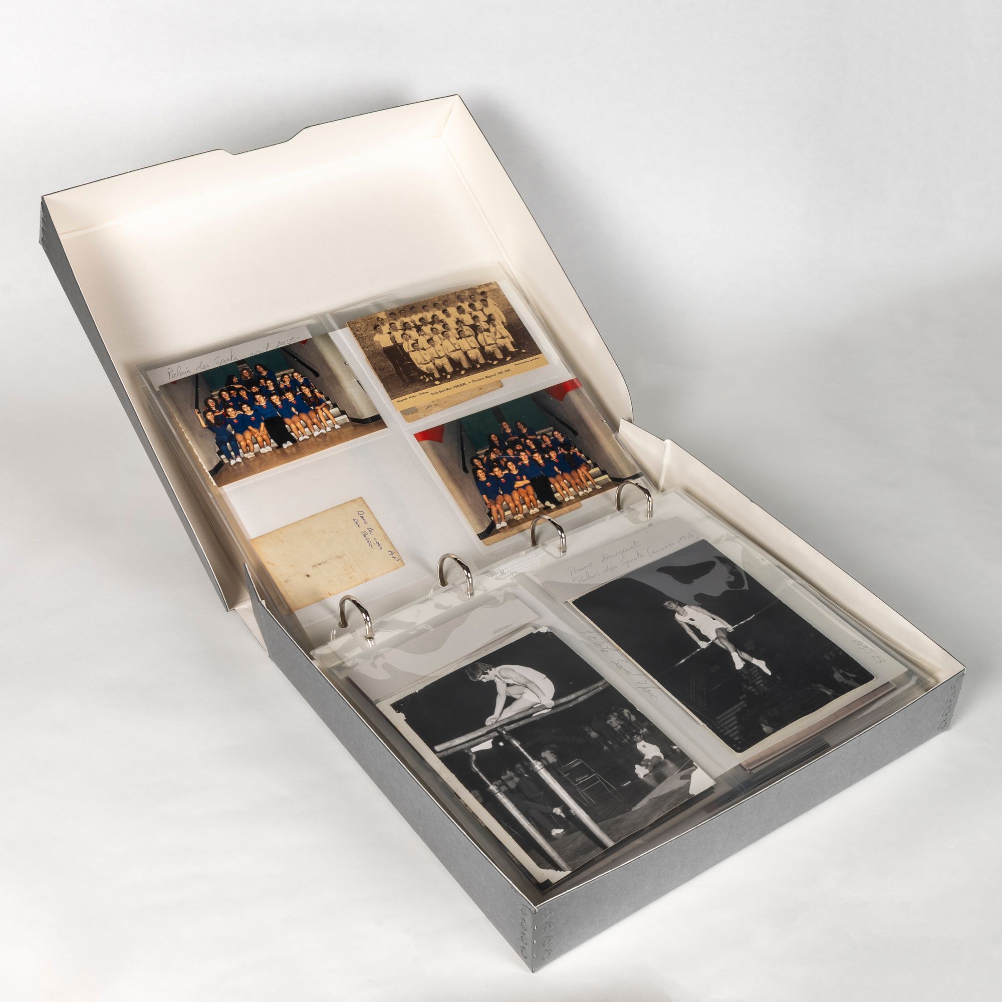 Album photographique du 649 J (Arch. dép. du Loiret, 649 J 12).