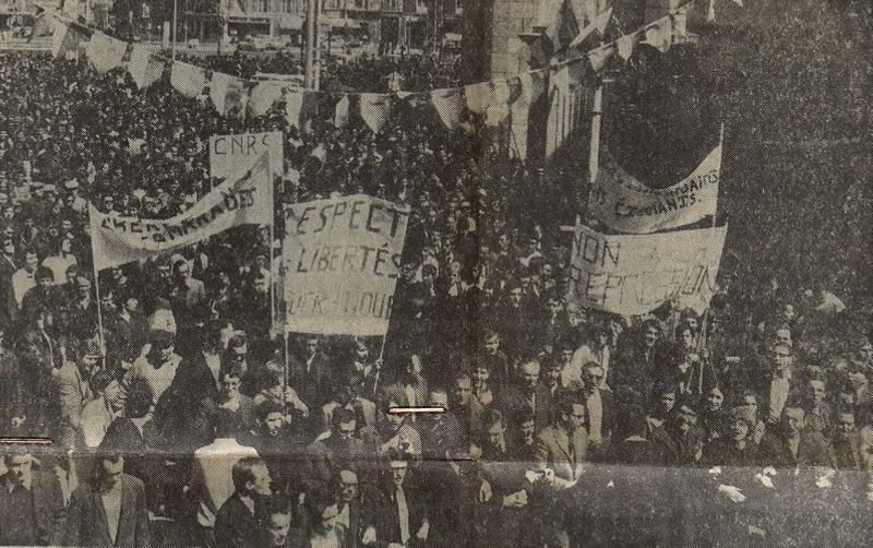 Manifestation à Orléans le 13 mai 1968 (Arch. dép. du Loiret 295 W 68330)